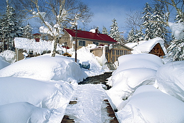 The Asanidake Youth Hostel in winter under snow, on Hokkaido, Japan, Asia