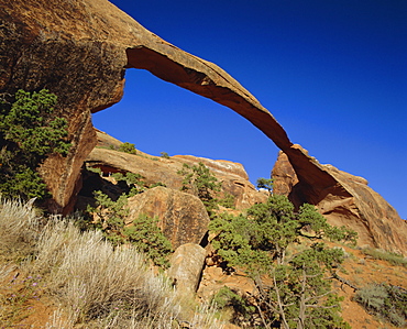 Landscape Arch, (height 92 ft, span 306 ft), Arches National Park, Utah, USA