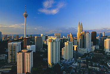 City skyline including the Petronas Building, the world's highest building, Kuala Lumpur, Malaysia