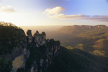 The Three Sisters from Echo Point, Katoomba, the Blue Mountains, west of Sydney, New South Wales, Australia