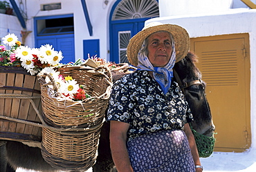 Old woman, Hora, Mykonos, Cyclades, Greece, Europe