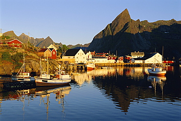 Fishing village of Hamnoy, Moskenesoya, Lofoten Islands, Norway, Scandinavia, Europe