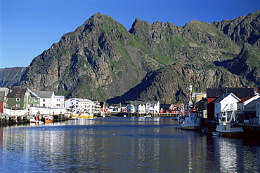 Fishing village of Henningsvaer, Lofoten Islands, Nordland, Norway, Scandinavia, Europe