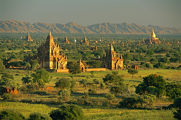 Bagan (Pagan)-Landscape of ancient temples and pagodas, Myanmar (Burma) *** Local Caption ***