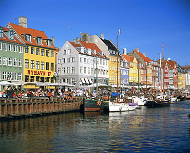 Waterfront district, Nyhavn, Copenhagen, Denmark, Scandinavia, Europe