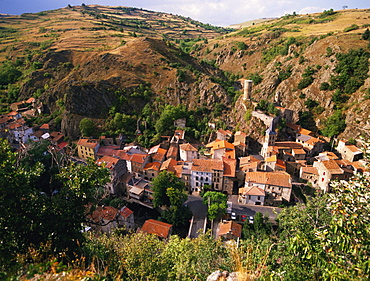 St Floret, Couze de Pavin Valley, Auvergne, Massif Central, France