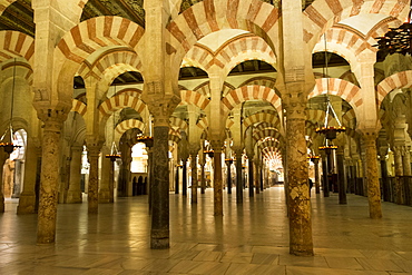 Inside the Mezquita, the 10th century mosque, UNESCO World Heritage Site, Cordoba, Andalucia, Spain, Europe