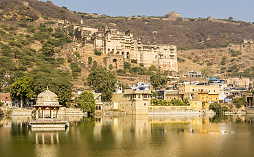 Garh Palace, high above lake of Nawal Sagar, Bundi, Rajasthan, India, Asia