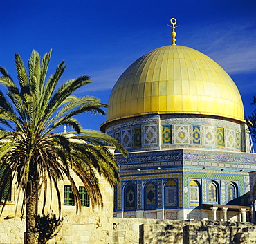 The Dome of the Rock, Muslim shrine on Temple Mount, Jerusalem, Israel