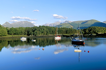 Loch Leven with boats and reflections, near Ballachulish, Highland region, Scotland, United Kingdom, Europe