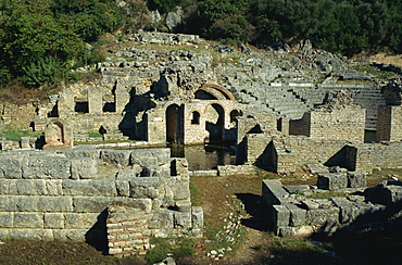 General view of Roman settlement of baths and amphitheatre, Butrint, UNESCO World Heritage Site, Albania, Europe