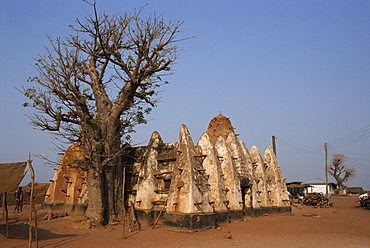 Larabanga Mosque, reputedly oldest building in Ghana, Ghana, West Africa, Africa