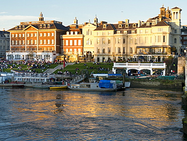 River scene, Richmond upon Thames, Greater London, Surrey, England, United Kingdom, Europe 