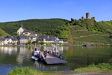 Town of Beilstein with Metternich Castle Ruins on Moselle River, Rhineland-Palatinate, Germany, Europe