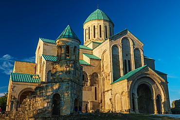 Bagrati Cathedral in evening sun, UNESCO World Heritage Site, Kutaisi, Georgia, Central Asia, Asia