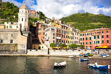 Vernazza, Cinque Terre, UNESCO World Heritage Site, Liguria, Italy, Europe