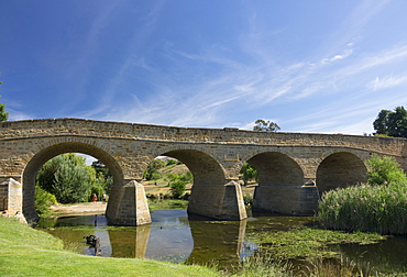 Richmond Bridge and Coal River, Richmond, near Hobart, Tasmania, Australia, Pacific