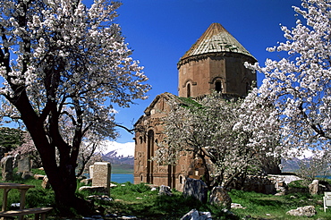 Armenian Church of Holy Cross, Akdamar Island, Lake Van, Anatolia, Turkey, Asia Minor, Eurasia