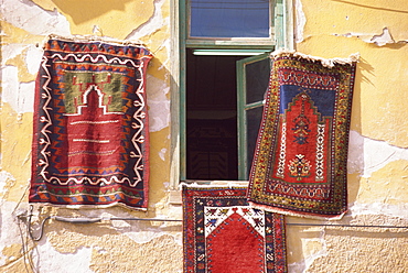 Carpets hanging on a wall for sale in Beysehir, Anatolia, Turkey, Asia Minor, Eurasia