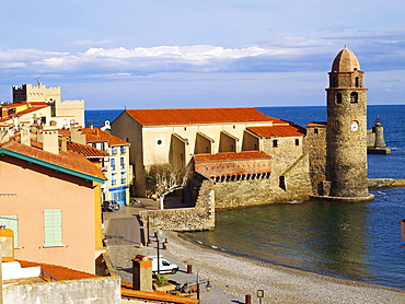 Collioure, Cote Vermeille, Languedoc coast, Roussillon, Pyrenees-Orientales, France, Mediterranean, Europe