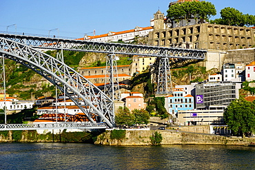 Ponte de Dom Luis I over River Douro, Porto (Oporto), Portugal, Europe