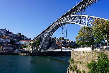 Ponte de Dom Luis I over River Douro, Porto (Oporto), Portugal, Europe