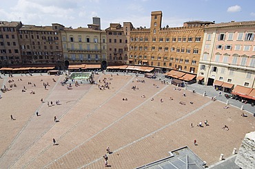 View of the Piazza del Campo, Siena, UNESCO World Heritage Site, Tuscany, Italy, Europe