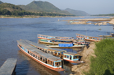 Tourist boats at the Pak Ou caves, Mekong River near Luang Prabang, Laos, Indochina, Southeast Asia, Asia