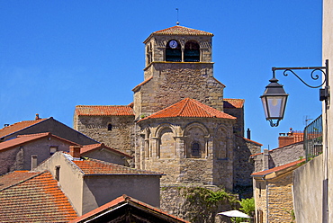 Saint Laurent Collegiate church dating from the 12th century, and village, Auzon, Haute Loire, France, Europe