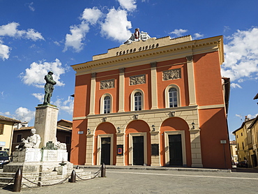 Civic Theatre, Piazza Vittorio Veneto, Norcia, Umbria, Italy, Europe