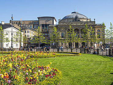 Kongens Nytorv (King's New Square) with the Royal Theatre, Copenhagen, Denmark, Scandinavia, Europe