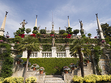 Italianate gardens, Palazzo Borromeo, Isola Bella, Lake Maggiore, Italian Lakes, Piedmont, Italy, Europe