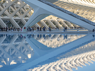 Reflections of the Museu de les Ciences, Science Museum, City of Arts and Sciences, Valencia, Spain, Europe