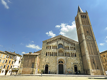 The Cathedral, Piazza Duomo, Parma, Emilia Romagna, Italy, Europe