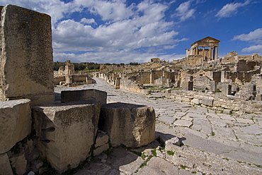 Looking towards the Capitolium (Temple to the three main gods), Roman ruin of Dougga, UNESCO World Heritage Site, Tunisia, North Africa, Africa