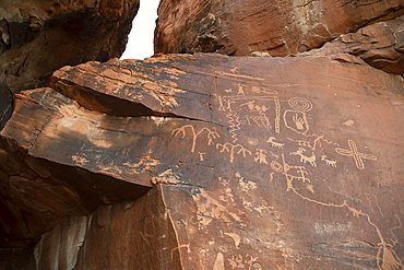 Petroglyphs, Valley of Fire, near Las Vegas, Nevada, United States of America, North America