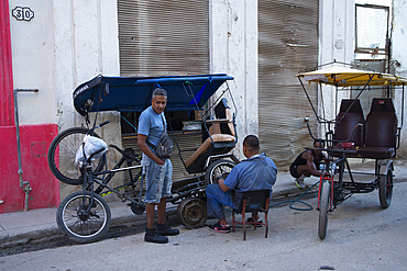 Amargura Street, Havana, Cuba, West Indies, Caribbean, Central America