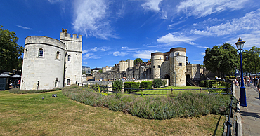 Panorama of the Tower of London, UNESCO World Heritage Site, London, England, United Kingdom, Europe