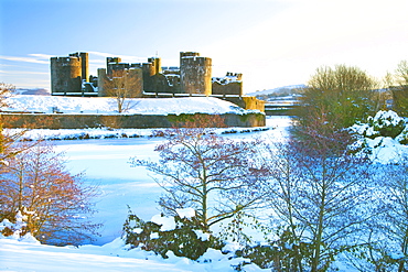 Caerphilly Castle, Snow, Caerphilly, Cardiff, Wales, UK