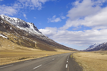 Empty Icelandic road route 1, Oxnadalur valley to Akureyri, North area, Iceland, Polar Regions