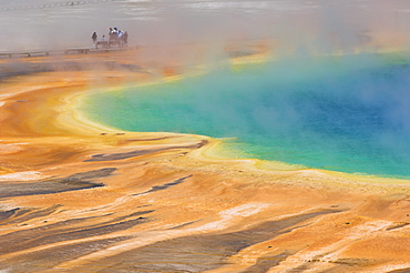 Grand Prismatic Spring, Midway Geyser Basin, Yellowstone National Park, UNESCO World Heritage Site, Wyoming, United States of America, North America