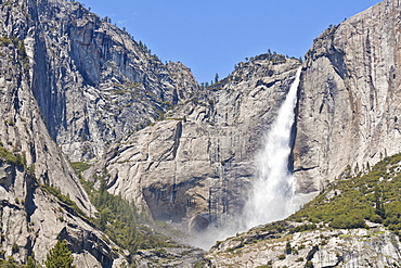 Upper Yosemite Falls, Yosemite Valley, Yosemite National Park, UNESCO World Heritage Site, Sierra Nevada, California, United States of America, North America