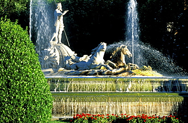 Spain, Madrid, Neptun Fountain On Plaza Canovas Del Castillo