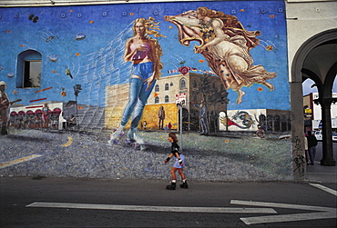 Usa, Los Angeles, Venice, Mural & Roller Skater