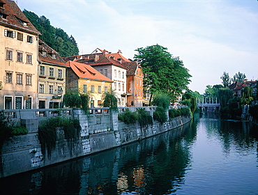 Slovenia, Ljubljana (Lubiana), Classic Housing Building Along The River Ljubljanica