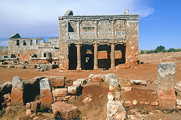 Syria, Limestone Region, Abandoned Village Of Serguilla, Ruins Of A Wealthy Stone House With Porticos