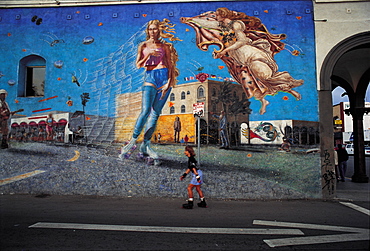 Los Angeles, Venice, Mural & Roller Skater