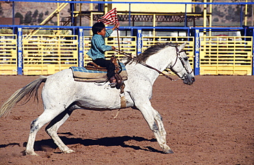 Usa, Arizona, Window Rock Rodeo, Navajo Child Riding