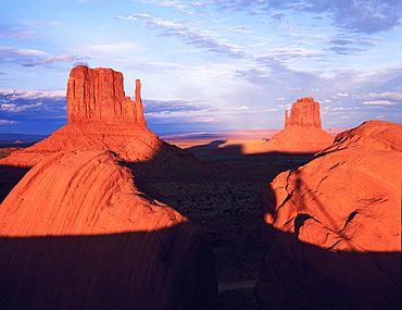 Usa, Utah, Monument Valley Landscape At Dusk