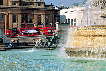 UK, London, Trafalgar Square Fountain